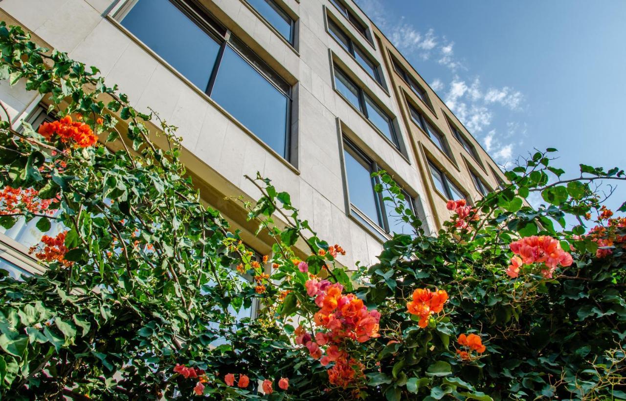 The Ray Hotel And Studios Beirut Exterior photo