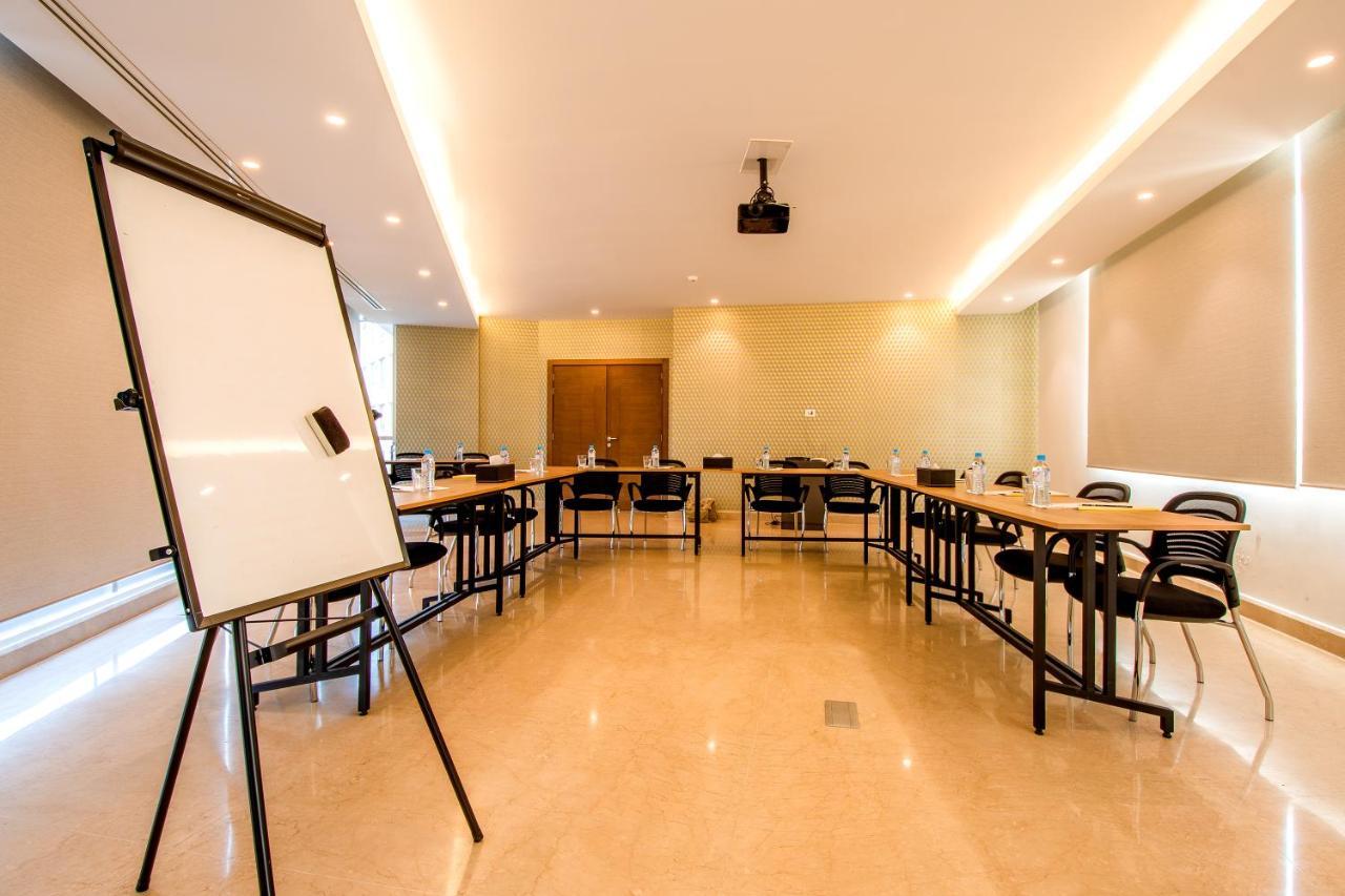 The Ray Hotel And Studios Beirut Exterior photo