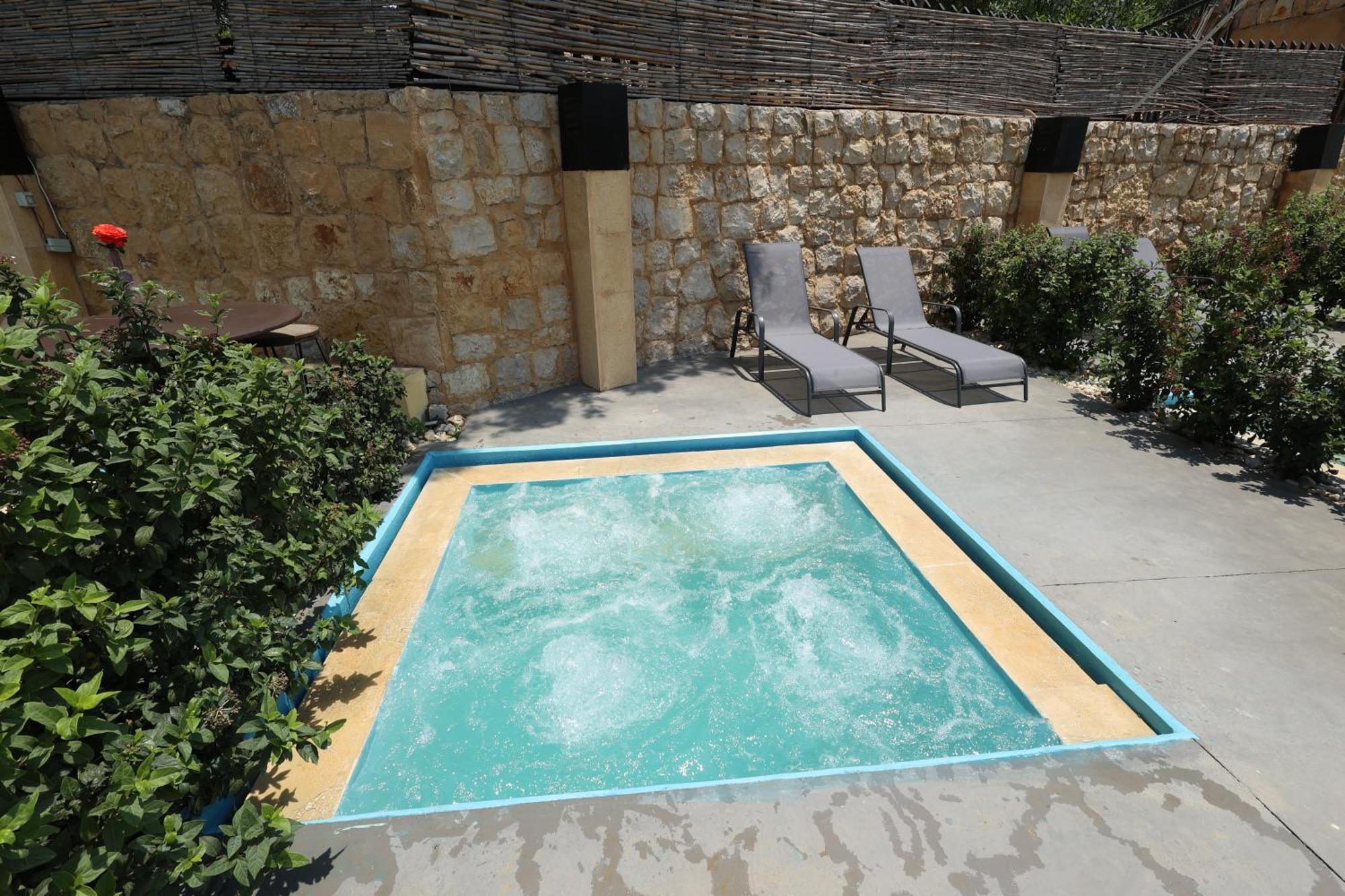 The Ray Hotel And Studios Beirut Exterior photo